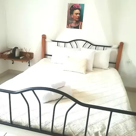Alacati Frida מלון *